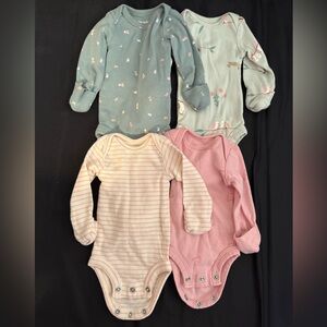 Carter’s Onesies Set
